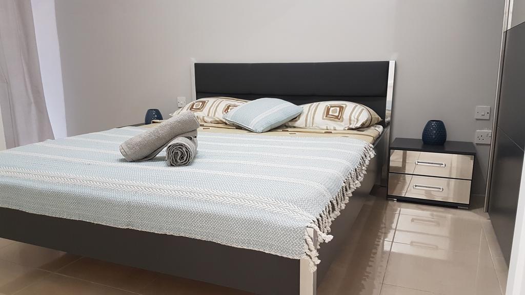 Spinola Seafront Apartment Saint Julian's Eksteriør bilde